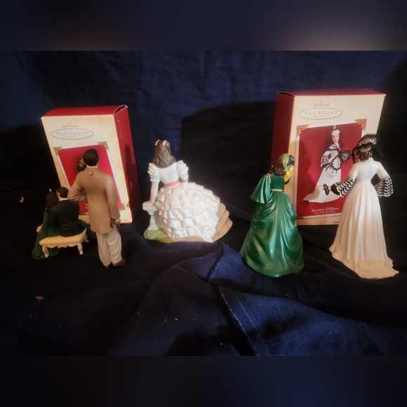 5 Hallmark Keepsake Gone with the Wind Ornaments 1 Avon - Picture 3 of 4